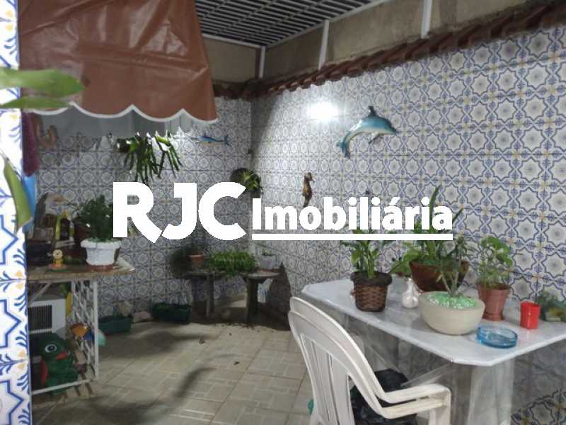 03 - 11