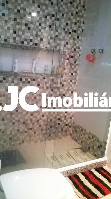 13.      Banheiro Social - 12