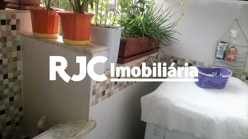 19.    Área de Serviço - 19