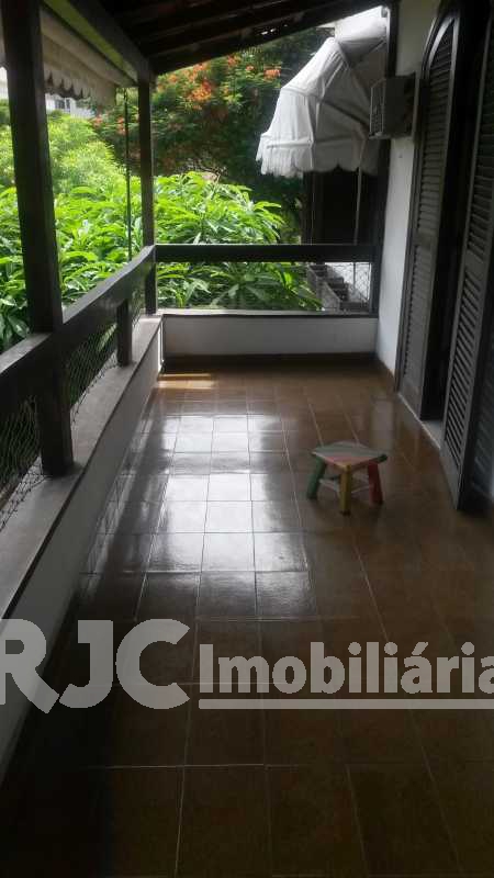 VARANDA 2º PISO - 23
