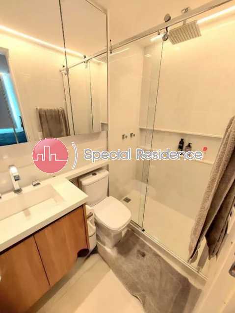 dd416a85-9c2a-4579-9175-2cd37d - 15