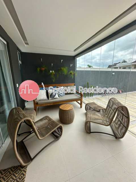 d0e50790-6bd3-46c9-9b8d-be2198 - 7