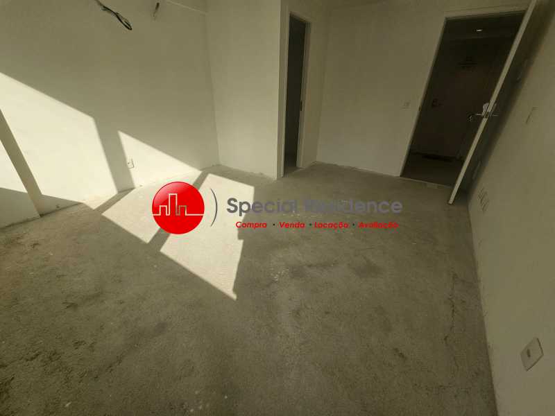 PHOTO-2025-09-04-12-48-56_4 - 17