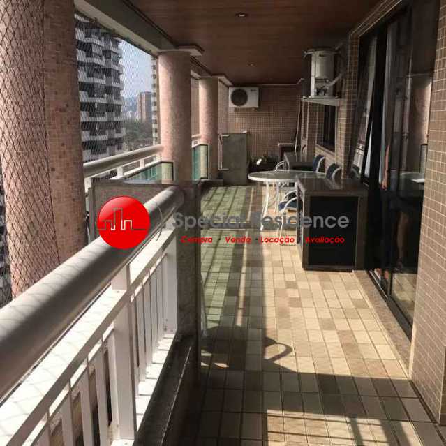 1758898739555 - 4