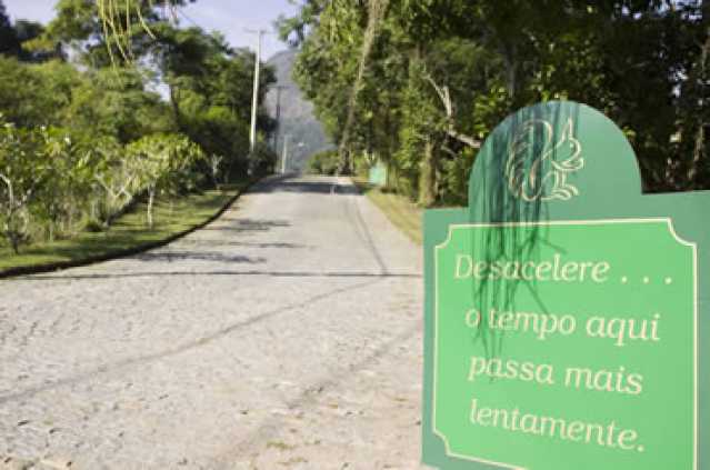 Conheça Condomínio - Rua do empreendimento - Fachada - Condomínio Residencial Pedra Verde - 5 - 9 Condomínio - Rua - 9