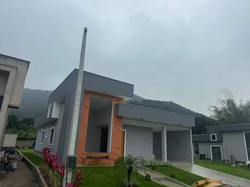 Casa em Condomínio 3 quartos à venda São José do Imbassaí, Maricá - R$ 630.000 - MACN30248