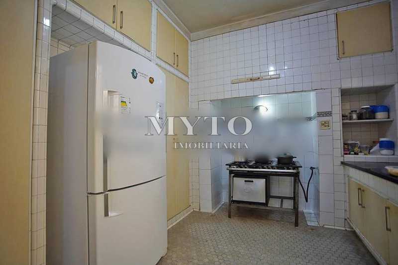 5419c4517e119f32c51ea5cd541b60 - 22