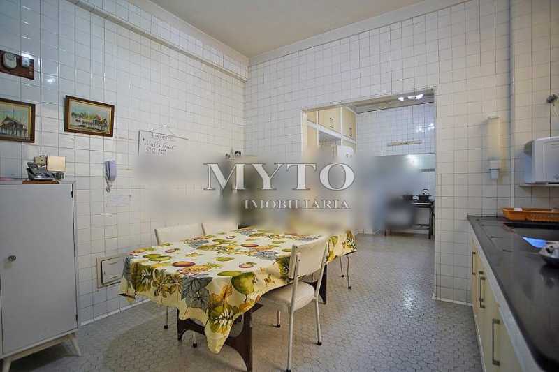 e2c3972681d7345f683049b3b57b62 - 23