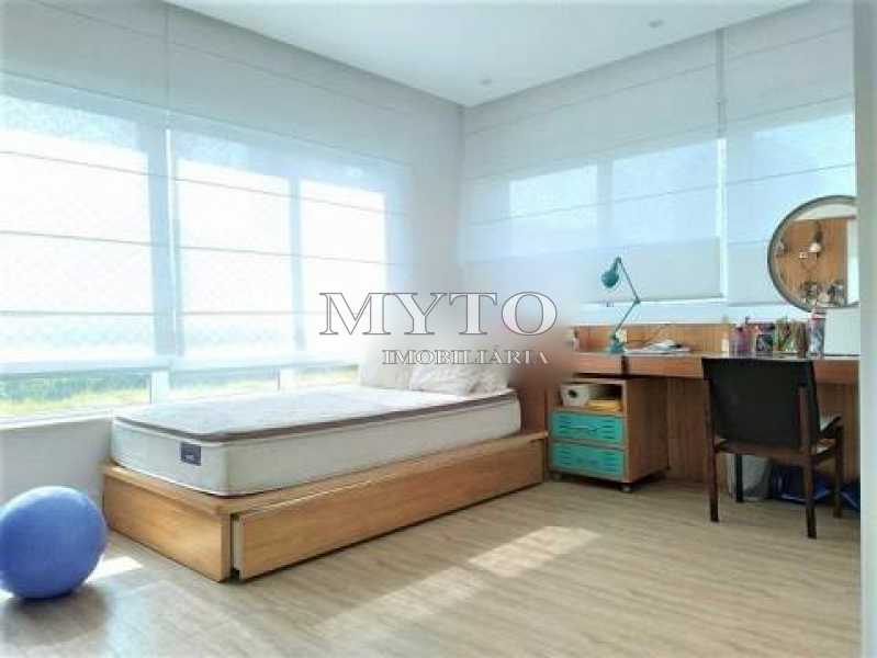 2b2a68ef67ad20768e30385f152f21 - 8