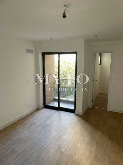 7C4F223A-E644-4E29-B25A-FF8D93 - 8