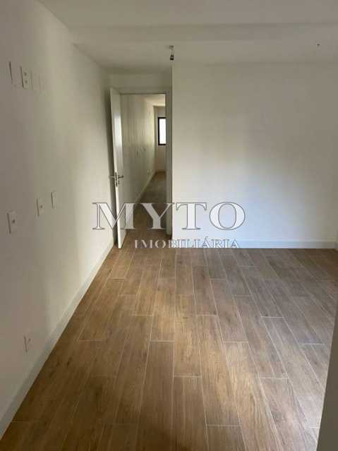 756639F5-300E-47D4-94C0-12C91F - 9