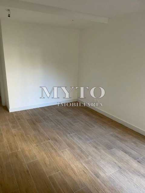 7C80F83C-1BE6-4259-B834-027884 - 10