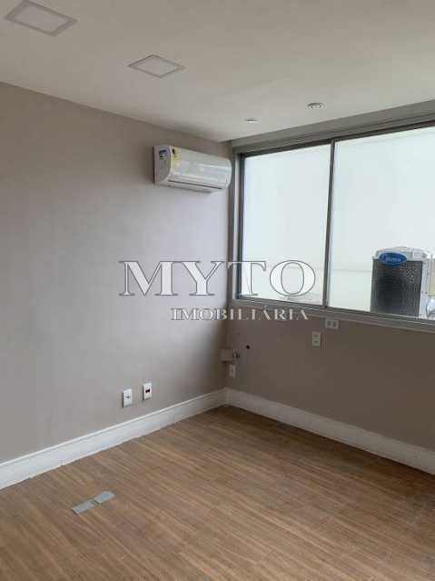 D6EB8A10-8A53-486C-9CF0-FB305D - 1