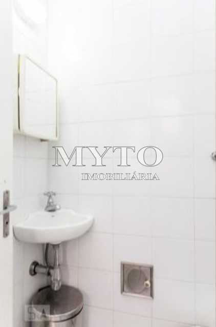 BF235E4B-D23A-44DD-9015-610054 - 18