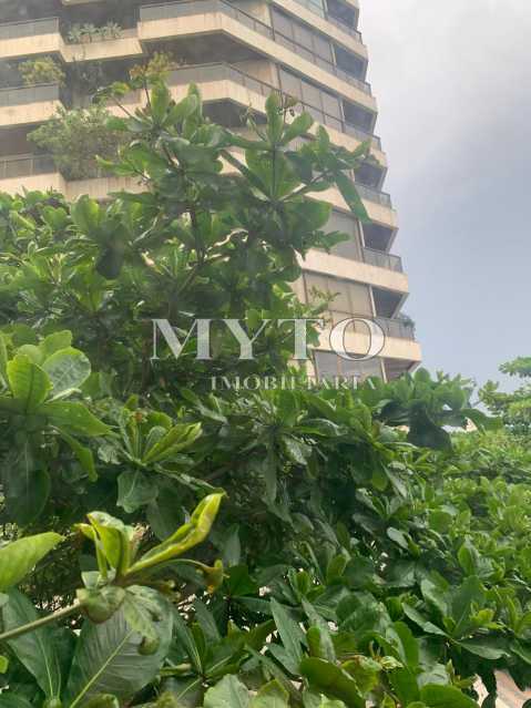 7bb99735-bec2-4be7-a842-d463e9 - 12