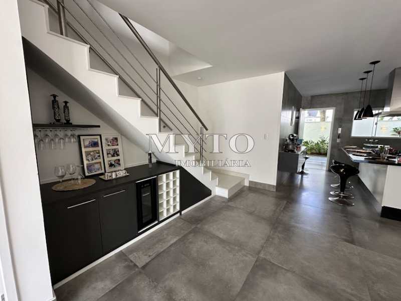 acesso p/ segudo andar - 7
