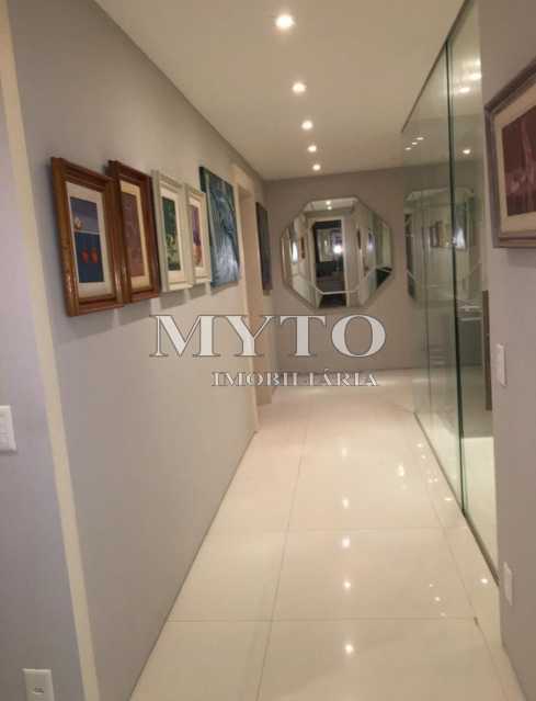 hall - Corredor. - 15