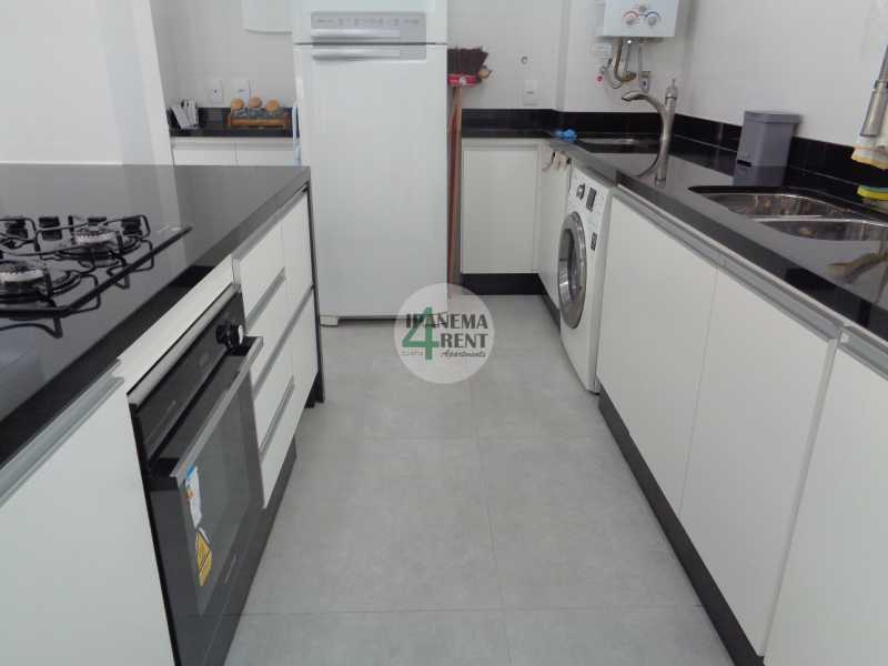 Conheça 19 do imóvel - Apartamento de 100 m², sala com vista livre, três quartos sendo uma suíte e outro quarto reversível para sala, um banheiro social, cozinha planejada com ilha gourmet. - IPV3169 - 21 19 - 21