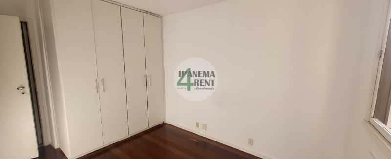Conheça 11. do imóvel - Apartamento de dois quartos sendo uma suíte, com sala ampla e varada com vista livre para o verde e ar puro, silencioso e muito tranquilo. - IPV2209 - 11 11. - 11