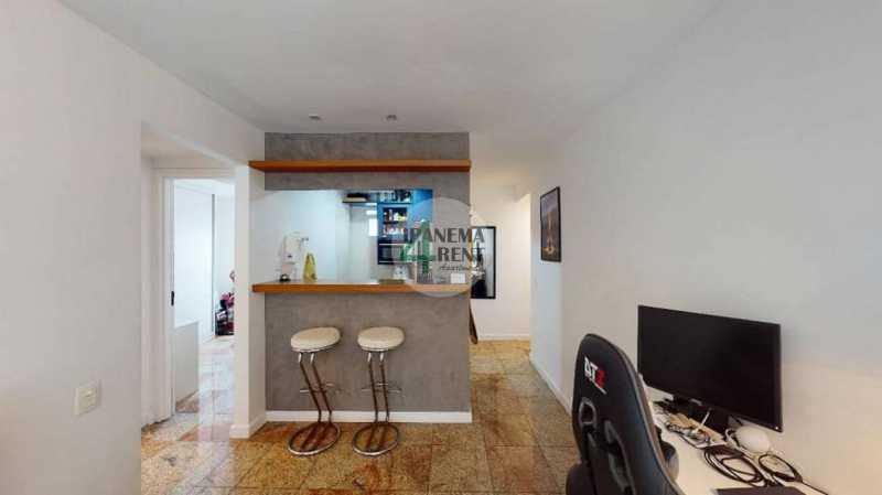 Conheça 05. do imóvel - Excelente apartamento reformado com ótima ventilação e iluminação natural. - IPV2210 - 5 05. - 5