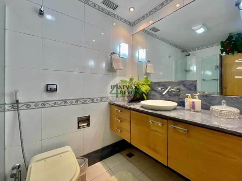 Conheça 20. do imóvel - Apartamento vista frontal mar e praia de Ipanema com duas varandas. - IPV3267 - 20 20. - 20