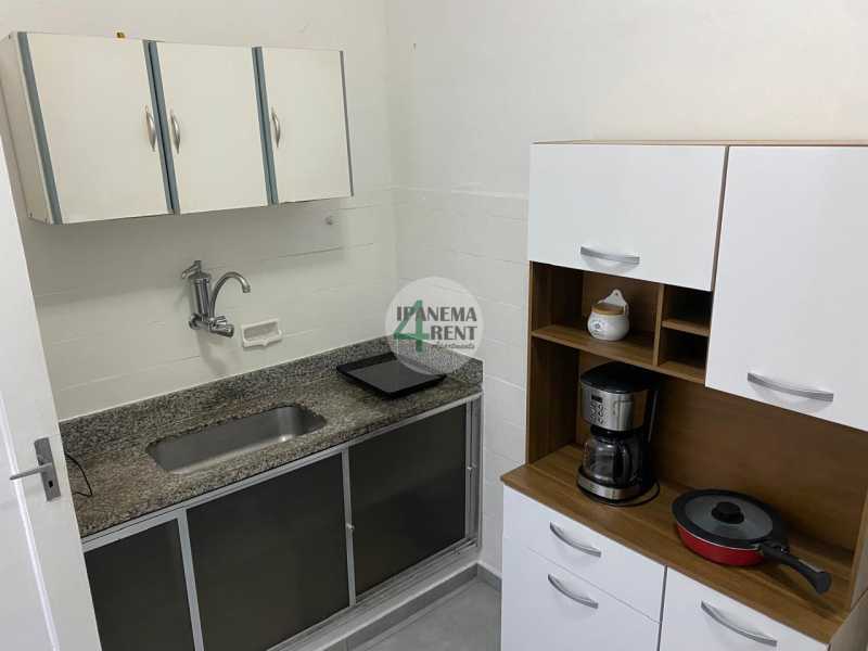 Conheça 16. do imóvel - Excelente apartamento sala, dois quartos, debruçado para Avenida Atlântica - IPV2228 - 16 16. - 16