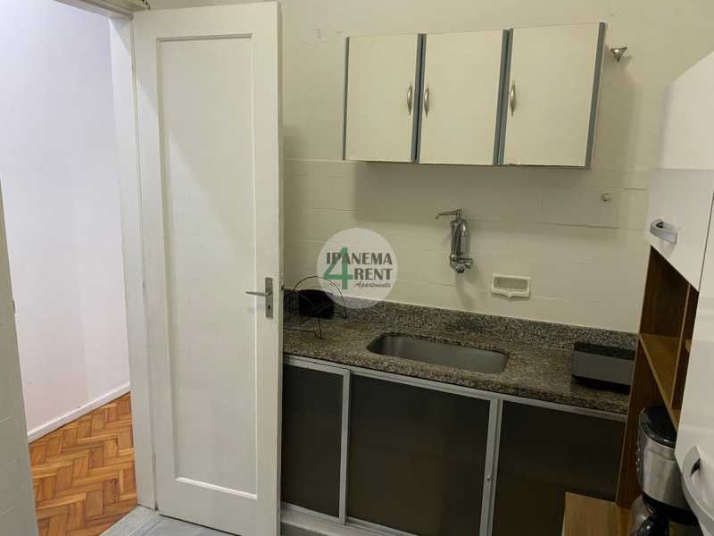 Conheça 17. do imóvel - Excelente apartamento sala, dois quartos, debruçado para Avenida Atlântica - IPV2228 - 17 17. - 17