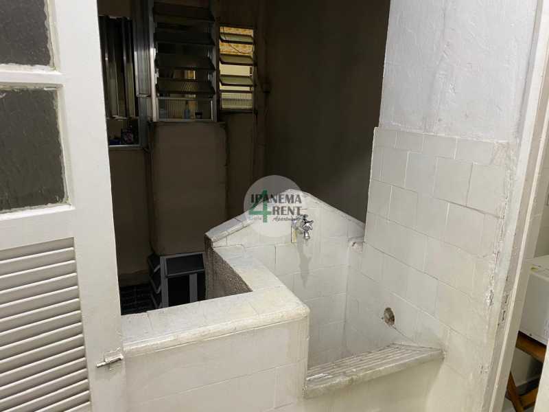 Conheça 20. do imóvel - Excelente apartamento sala, dois quartos, debruçado para Avenida Atlântica - IPV2228 - 20 20. - 20