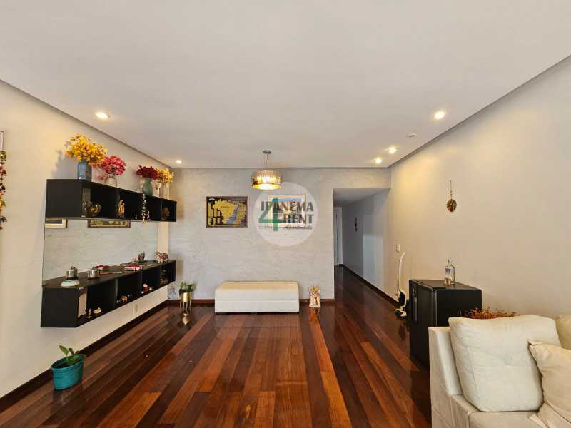 Conheça 06. do imóvel - Original 154 m², quatro quartos sendo duas suítes, sala ampla em dois ambientes integrada com varanda. - IPV4069 - 6 06. - 6