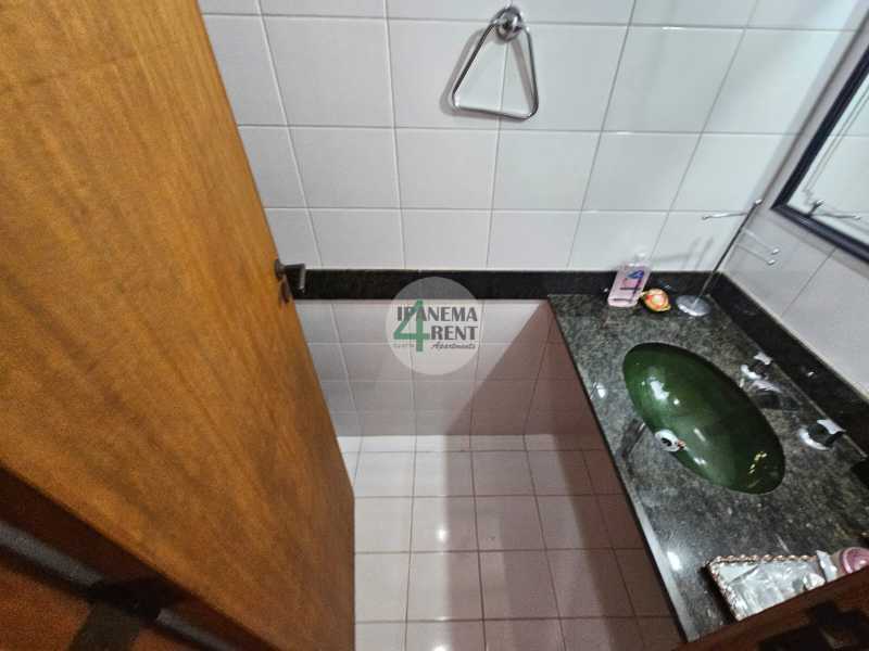 Conheça 19.3. do imóvel - Original 154 m², quatro quartos sendo duas suítes, sala ampla em dois ambientes integrada com varanda. - IPV4069 - 21 19.3. - 21
