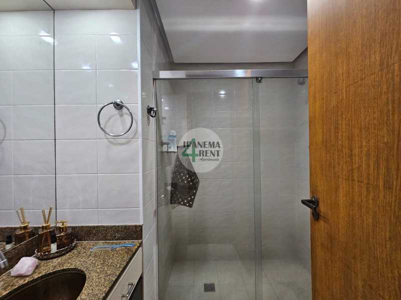 Conheça 21. do imóvel - Original 154 m², quatro quartos sendo duas suítes, sala ampla em dois ambientes integrada com varanda. - IPV4069 - 24 21. - 24