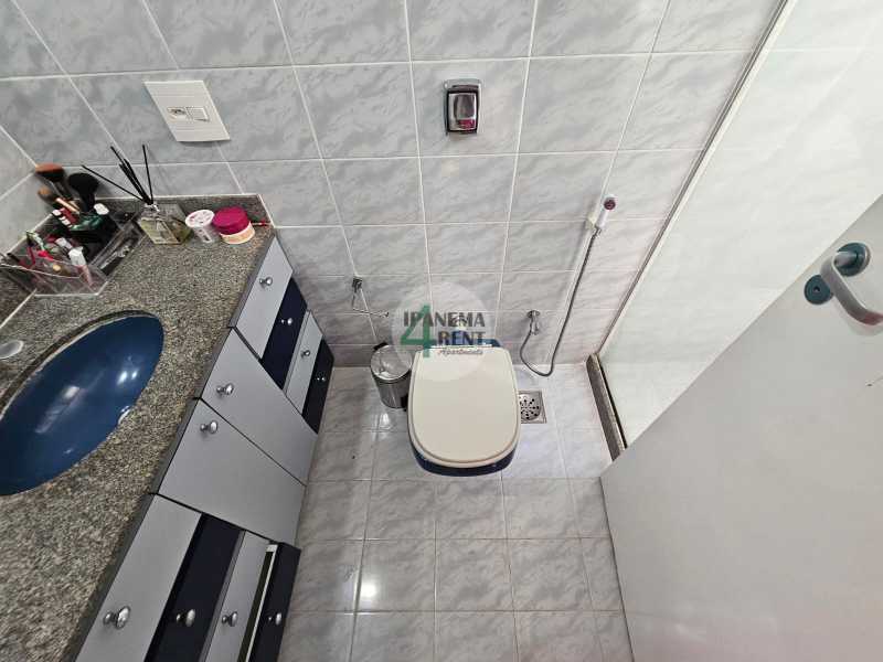 Conheça 25. do imóvel - Original 154 m², quatro quartos sendo duas suítes, sala ampla em dois ambientes integrada com varanda. - IPV4069 - 28 25. - 28