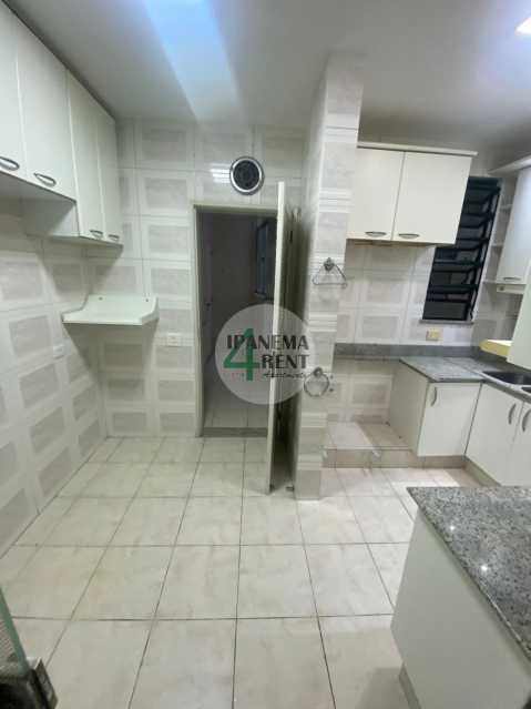 Conheça 17 do imóvel - Excelente apartamento em Copacabana, Posto 6, 183 m², três quartos, salão medindo 70 m² em três ambientes - IPV3277 - 17 17 - 17