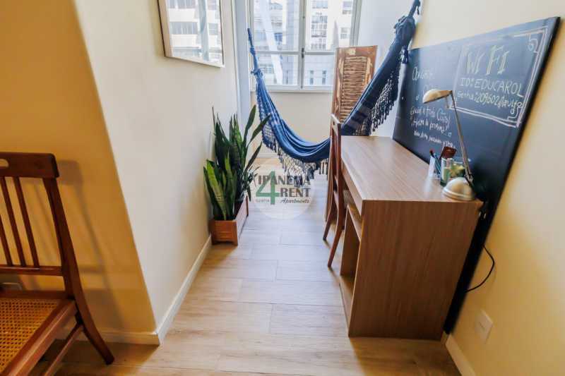 Conheça 10 do imóvel - Apartamento de 78 m², charmoso, de frente, claro e arejado, sala dois quartos com novos aparelhos de ar condicionado, dois banheiros social, cozinha com área de serviço. - IPV2234 - 10 10 - 10