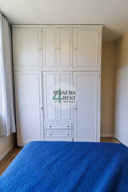 Conheça 16 do imóvel - Apartamento de 78 m², charmoso, de frente, claro e arejado, sala dois quartos com novos aparelhos de ar condicionado, dois banheiros social, cozinha com área de serviço. - IPV2234 - 16 16 - 16