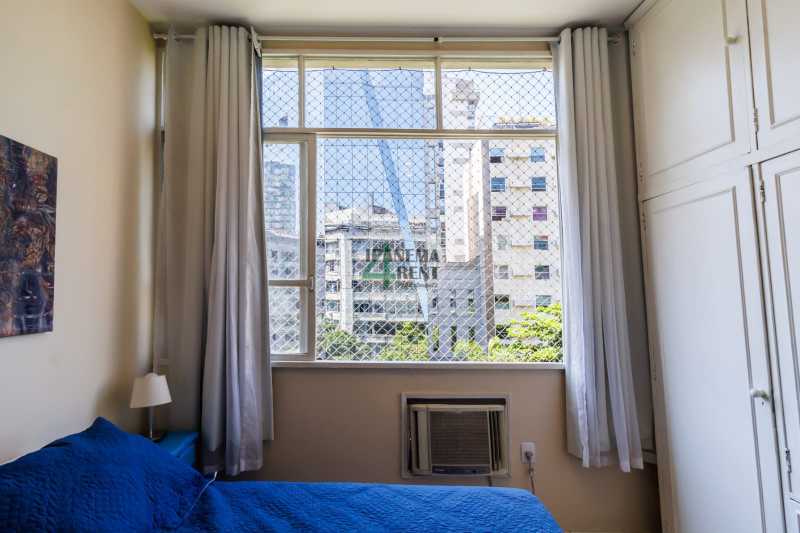 Conheça 17 do imóvel - Apartamento de 78 m², charmoso, de frente, claro e arejado, sala dois quartos com novos aparelhos de ar condicionado, dois banheiros social, cozinha com área de serviço. - IPV2234 - 17 17 - 17