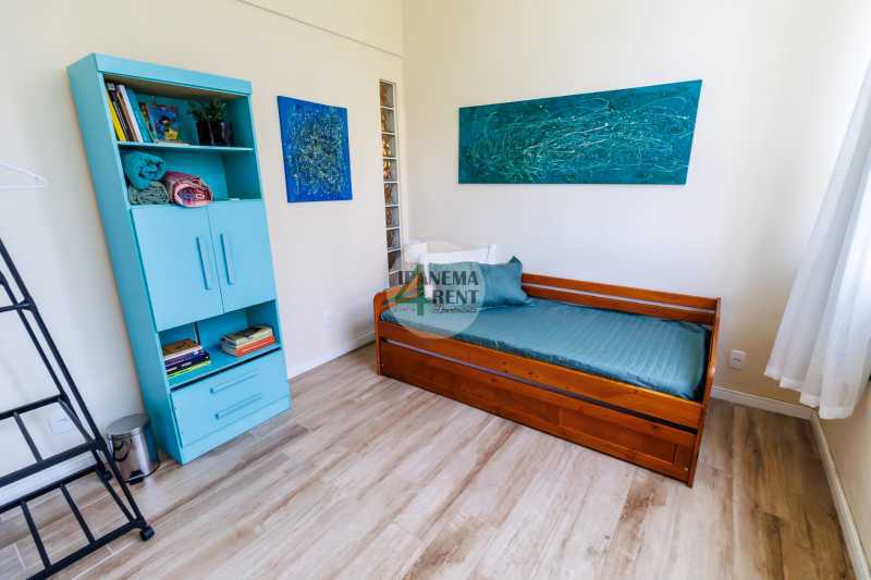 Conheça 21 do imóvel - Apartamento de 78 m², charmoso, de frente, claro e arejado, sala dois quartos com novos aparelhos de ar condicionado, dois banheiros social, cozinha com área de serviço. - IPV2234 - 21 21 - 21