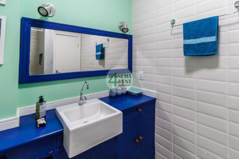 Conheça 25 do imóvel - Apartamento de 78 m², charmoso, de frente, claro e arejado, sala dois quartos com novos aparelhos de ar condicionado, dois banheiros social, cozinha com área de serviço. - IPV2234 - 25 25 - 25