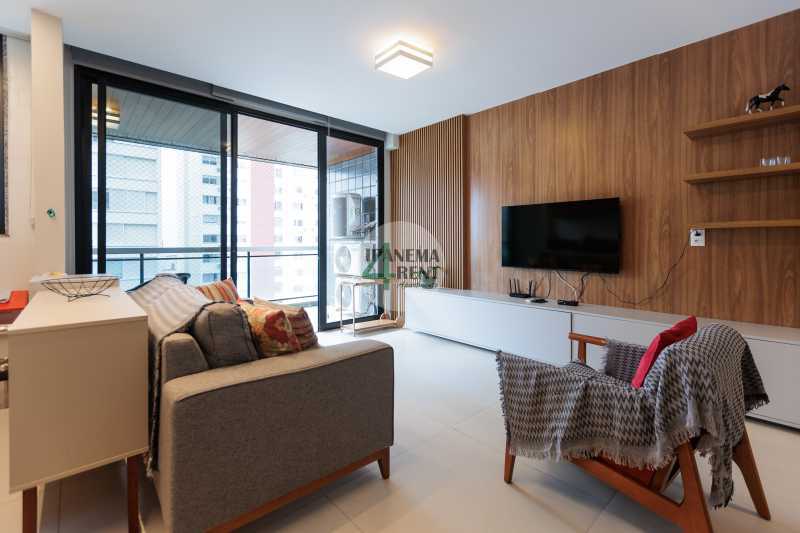 Conheça 01 do imóvel - Ipanema Tower Residencial, melhor localização de Ipanema, apartamento padrão, composto por sala com varanda. - IPF2088 - 1 01 - 1