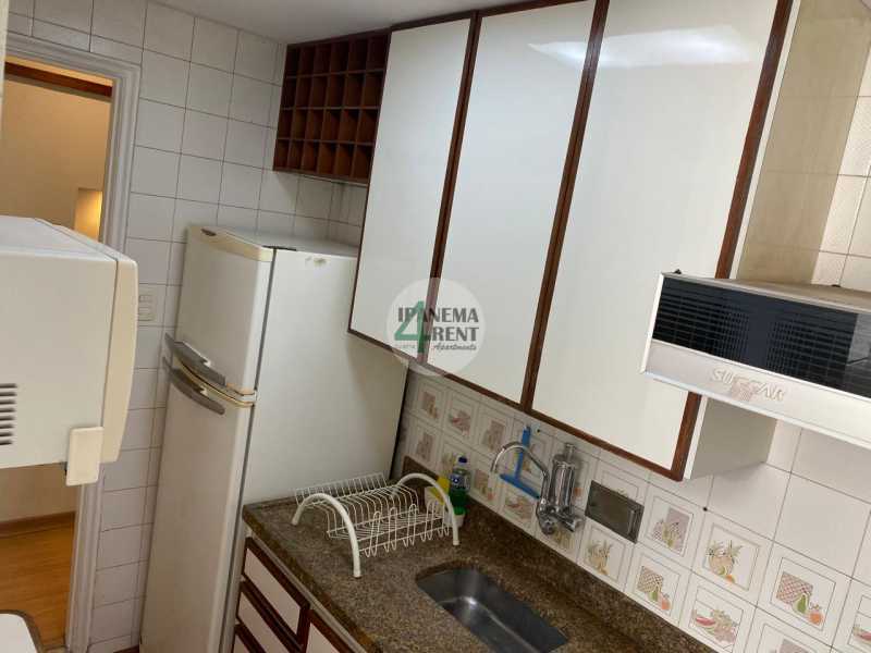 Conheça 14. do imóvel - Apartamento 52 m², sala e quarto com dependência, fundos, silencioso, Posto 06, uma quadra da praia e próximo ao Forte de Copacabana. Portaria 24 horas. - IPV1153 - 14 14. - 14