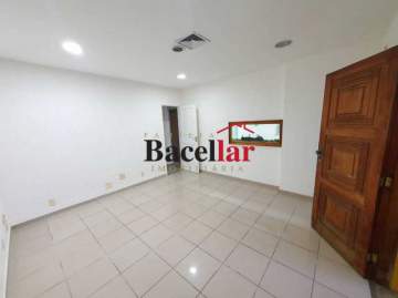 Casa Comercial 301m² à venda Rua Hugo Bezerra,Rio de Janeiro,RJ - R$ 560.000 - MECC00002