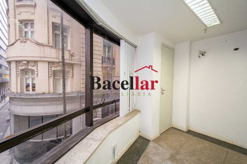 sala04-113 - 1