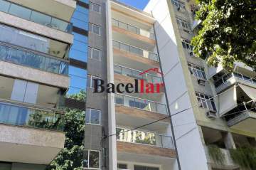 Ótimo apartamento de 3 quartos à venda na Tijuca - TIAP35655