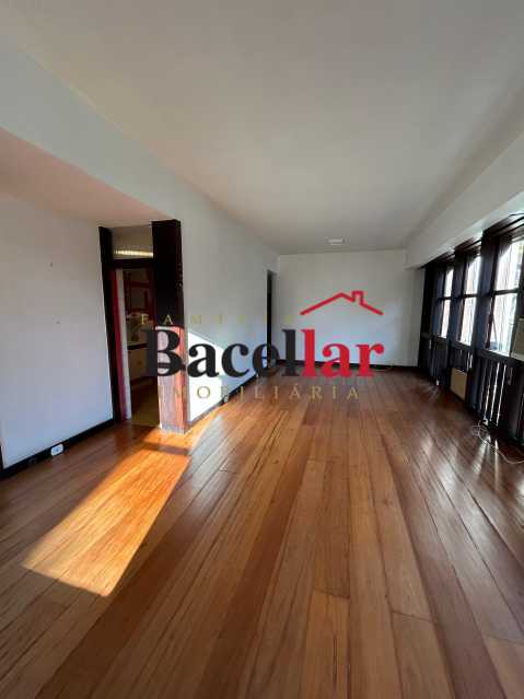 Conheça WhatsApp Image 2026-08-03 at 1 do imóvel - Apartamento 4 quartos com 140 mts. na Lagoa - CPAP40240 - 1 WhatsApp Image 2026-08-03 at 1 - 1