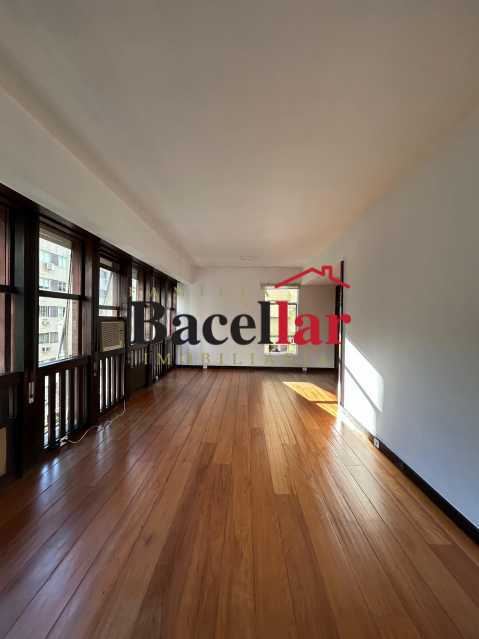 Conheça WhatsApp Image 2026-08-03 at 1 do imóvel - Apartamento 4 quartos com 140 mts. na Lagoa - CPAP40240 - 4 WhatsApp Image 2026-08-03 at 1 - 4