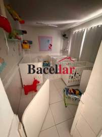 Prédio 2 andares 10 salas onde funciona colégio creche - TIPR00127