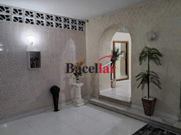 Ótima localização - CASA DE VILA NO RIACHUELO - MECV30082