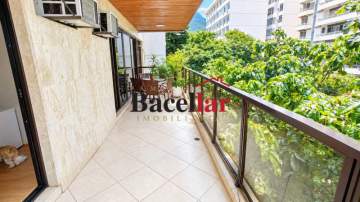 Imperdível - Apartamento com 161 m², com 4 quartos (2 suítes), sala 2 ambientes, varandão, 2 vagas a 6 minutos do Metrô - TIAP41055