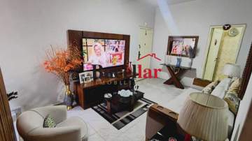 Apartamento a venda no Grajaú, com 56m², 1 vaga, portaria 24 horas, 2 quartos e dependência de serviço completa - TIAP28096