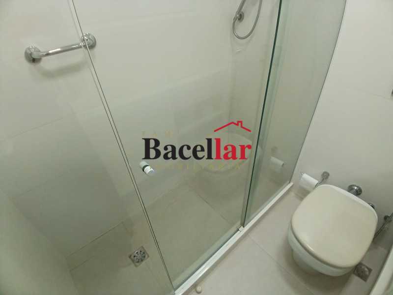 Conheça WhatsApp Image 2026-10-09 at 1 do imóvel - Apartamento a venda na Tijuca, com 144m², 2 vagas, piscina, 3 quartos, suíte, varanda, portaria 24 horas e dependência completa - TIAP35931 - 19 WhatsApp Image 2026-10-09 at 1 - 19